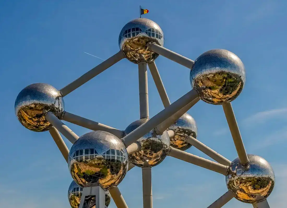 atomium graphql
